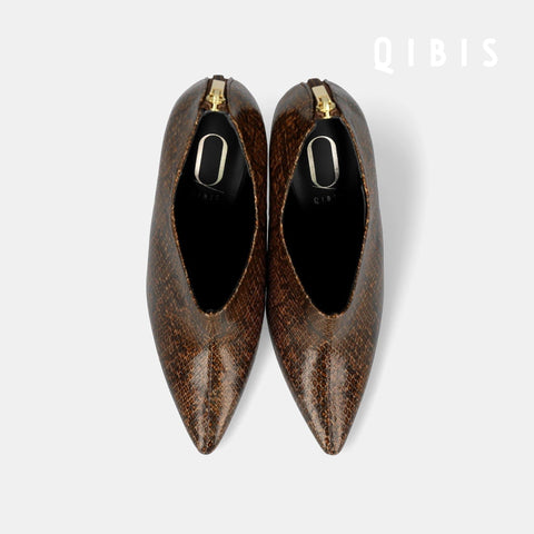 30%OFF：QIBIS：9cmヒール ポインテッドトゥ ブーティ（QM1023）パイソン柄/QIBIS（マミアン）